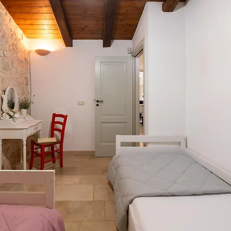 Villa Trulli Italia 6&2, Emma Castellana Grotte